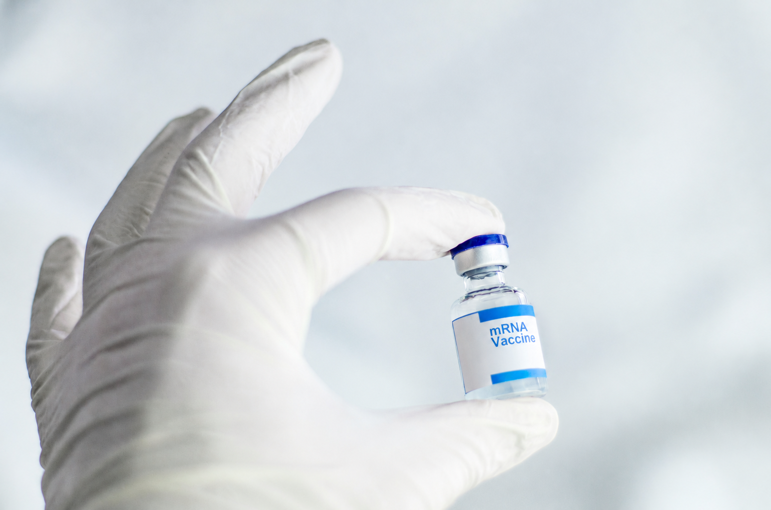 Clean mRNA vaccine vial label